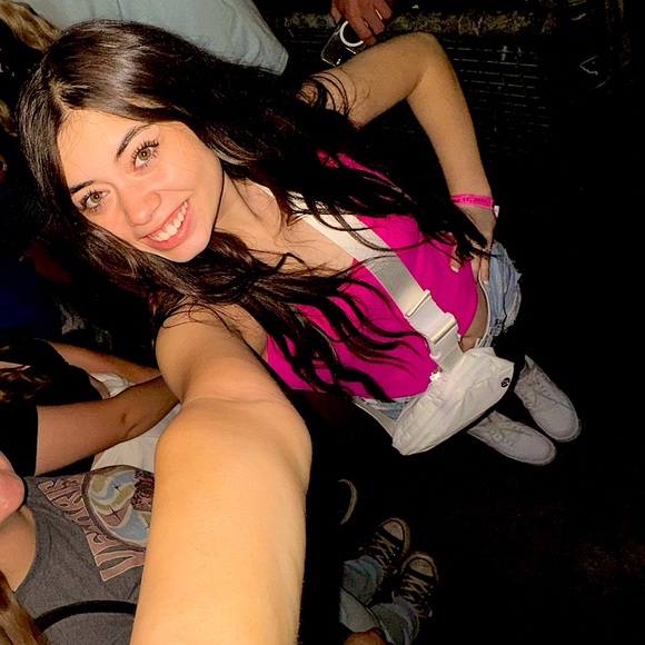 Meet your Posher, Jizell - Picture 1 of 1